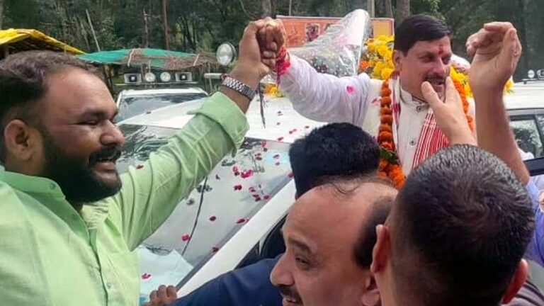 सिवनी में हो यूनिवर्सिटी: सीएम मोहन यादव को भुनेश कुल्हाडे ने सौंपा ज्ञापन