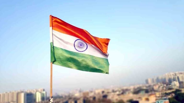 इंदौर में बालकनी में राष्ट्रीय ध्वज फहरा रहा था 10 वर्षीय बालक, हाई वोल्टेज तार से आया करंट की चपेट में; मौत