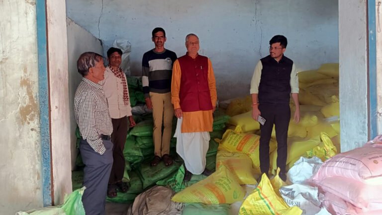 सिवनी: बरघाट मे सहकारी समितियों का किया गया निरिक्षण, किसानों की समस्याओं को हल करने की दिशा में एक महत्वपूर्ण कदम
