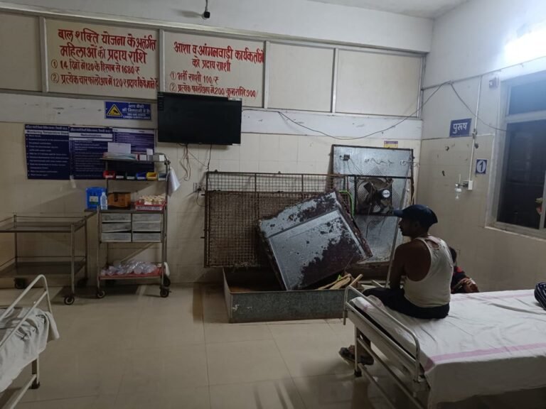 सिवनी जिला अस्पताल में लापरवाही: कूलर खराब, गर्मी से तड़प रहे मरीज