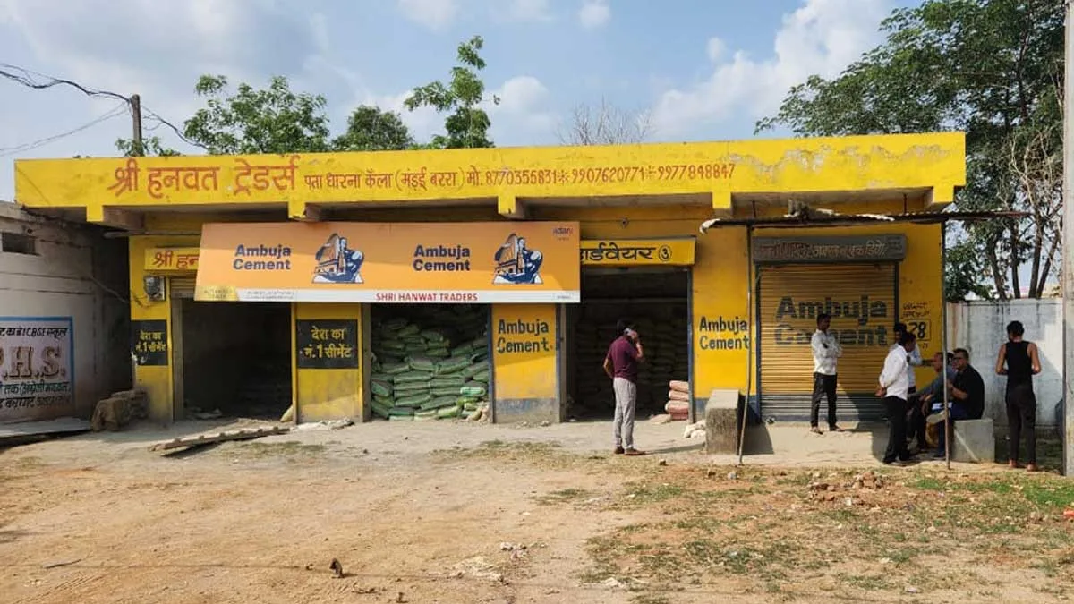 सिवनी-बालाघाट मुख्य मार्ग पर अतिक्रमण बना हादसों का कारण, होटल व्यवसायी की टूटी पैर की हड्डी