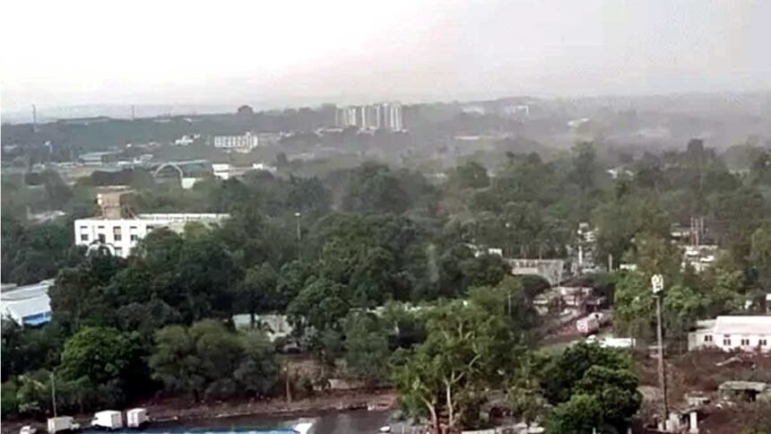 MP WEATHER ALERT: मध्य प्रदेश में इन 40 जिलों में भीषण गर्मी के साथ दिखेगा बारिश का संगम