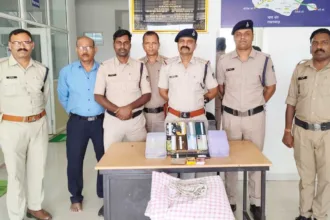 सिवनी: डूण्डासिवनी पुलिस की जुआ फड़ में रेड, 13 जुआरी गिरफ्तार, 8 लाख से अधिक की संपत्ति जब्त; देखें लिस्ट