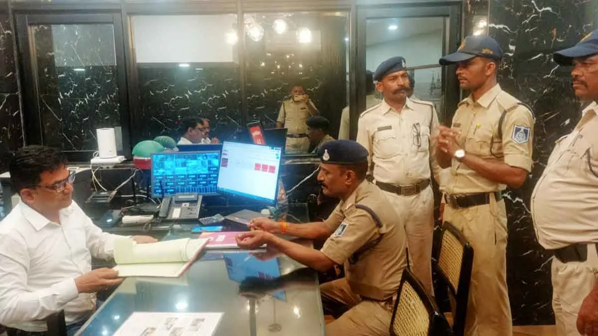 Big action by Kotwali police in Seoni city: Sudden checking in hotels, illegal activities will be stopped!