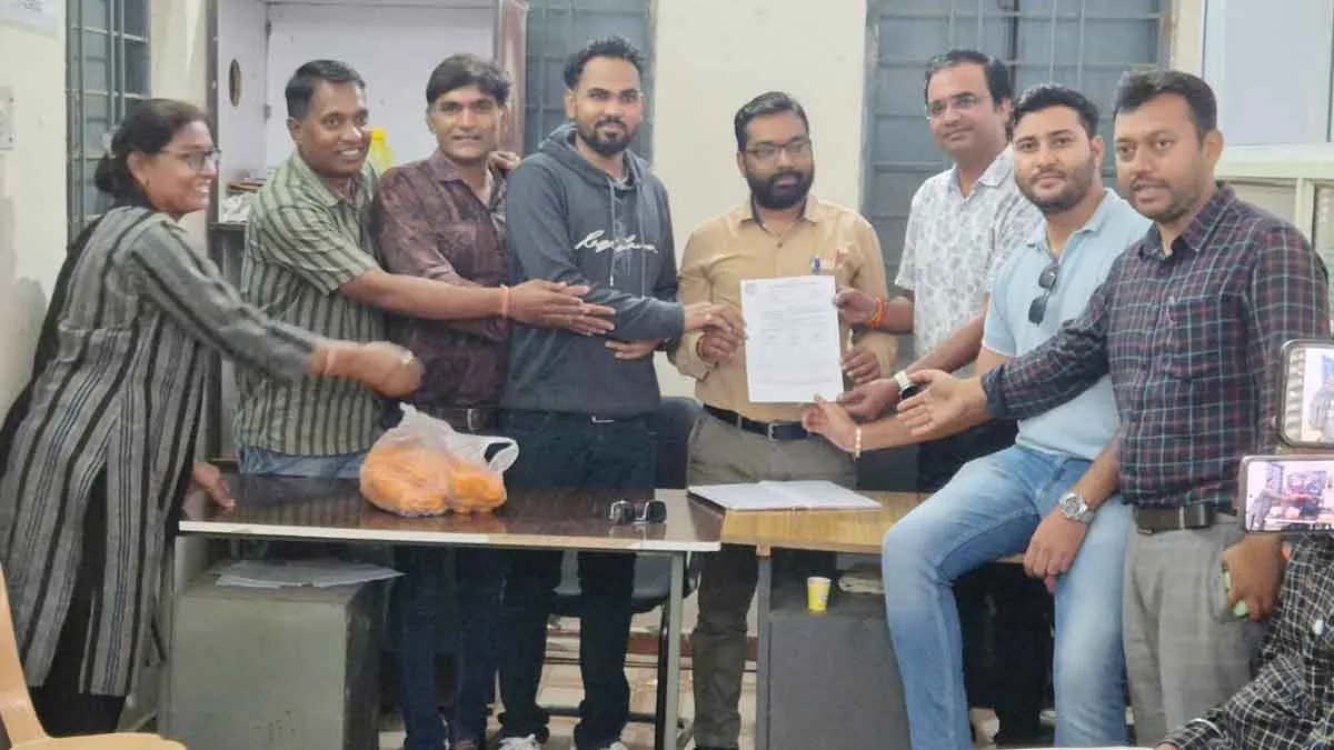 सिवनी तहसील के पटवारी संघ को मिला नया नेतृत्व, सुबोध दुबे निर्विरोध चुने गए अध्यक्ष