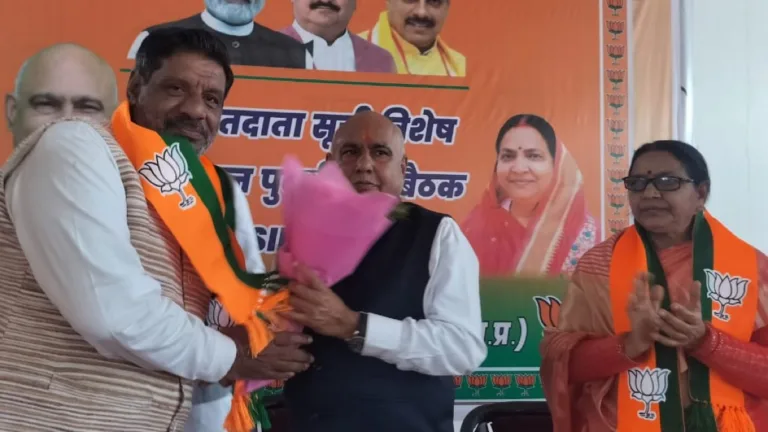 सिवनी में बड़ी राजनीतिक हलचल: कांग्रेस छोड़कर BJP में शामिल हुए संजय भारद्वाज!