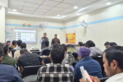 Now lawyers will come to your home! Free legal advice available at your doorstep through Tele-Law service in Seoni; a historic workshop for CSC VLEs concludes.