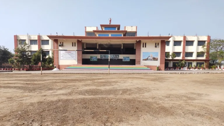 शिक्षा के मंदिर में प्रताड़ना के शैतान: सेंट फ्रांसिस स्कूल सिवनी में तिलक लगाने पर छात्र की पिटाई, फिरोज खान पर FIR दर्ज