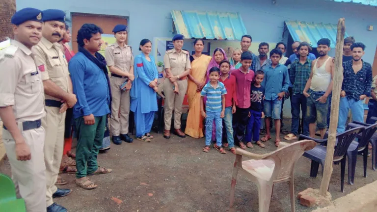 सिवनी पुलिस का ‘SAFE CLICK 2.0’ अभियान: नुक्कड़ नाटक और संवाद के जरिए लोगों को किया साइबर सुरक्षित