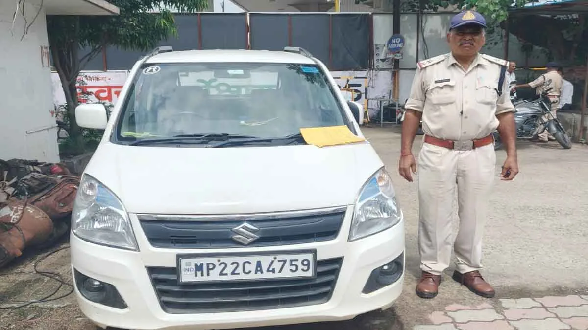 car-japti सिवनी में शराब पीकर वाहन चलाने के मामले में कोतवाली पुलिस द्वारा जब्त की गई मारुति वैगनआर।